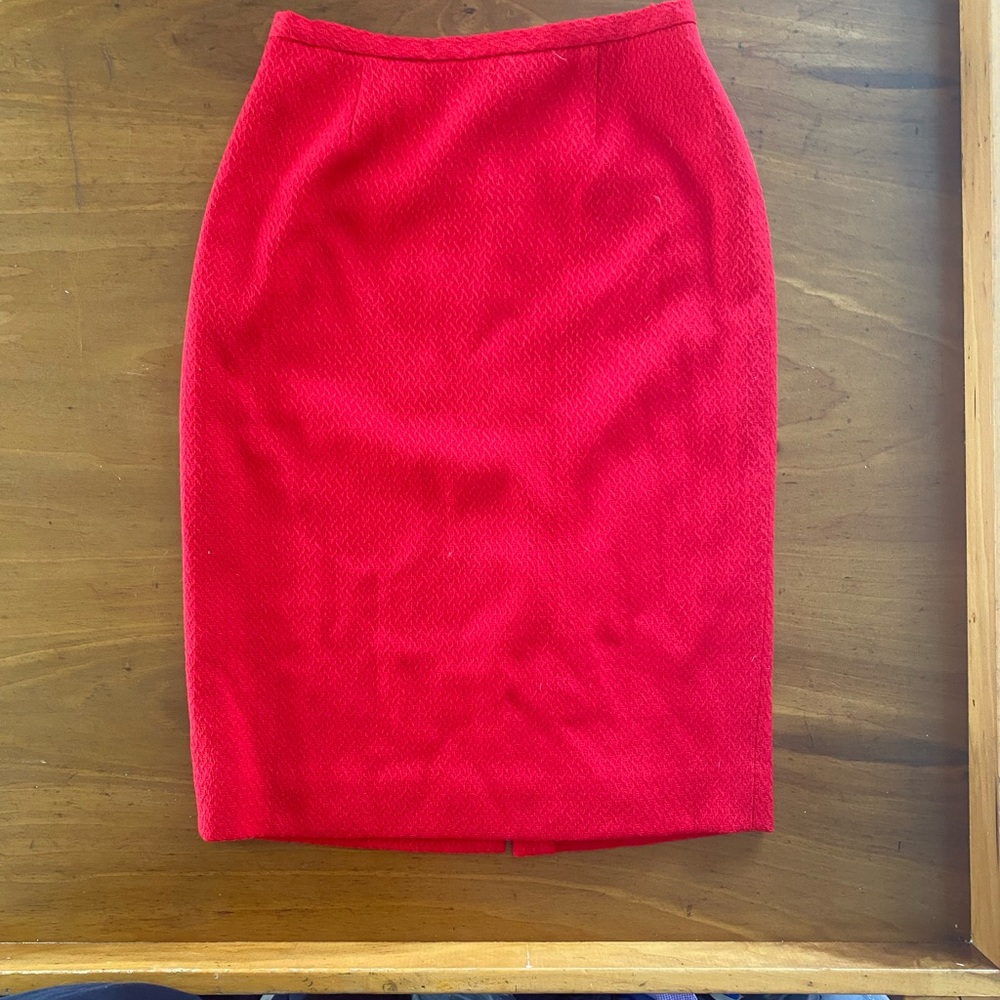 Elegant Red Pencil Skirt